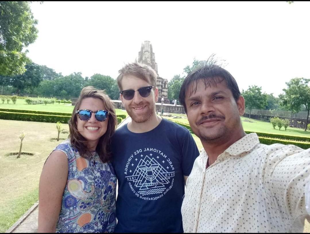 קג'ורהו Abhiram Homestay מראה חיצוני תמונה