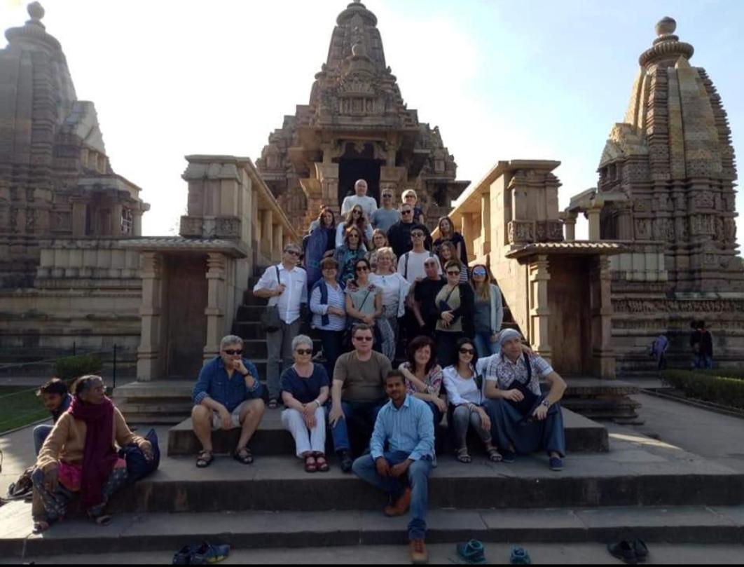 קג'ורהו Abhiram Homestay מראה חיצוני תמונה