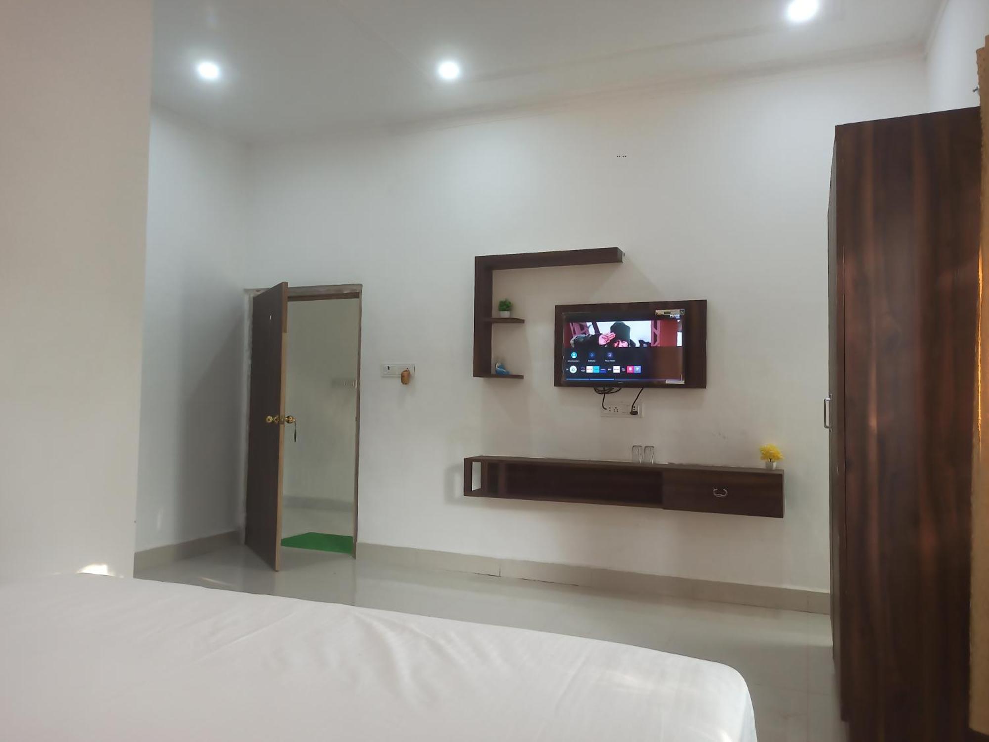 קג'ורהו Abhiram Homestay מראה חיצוני תמונה